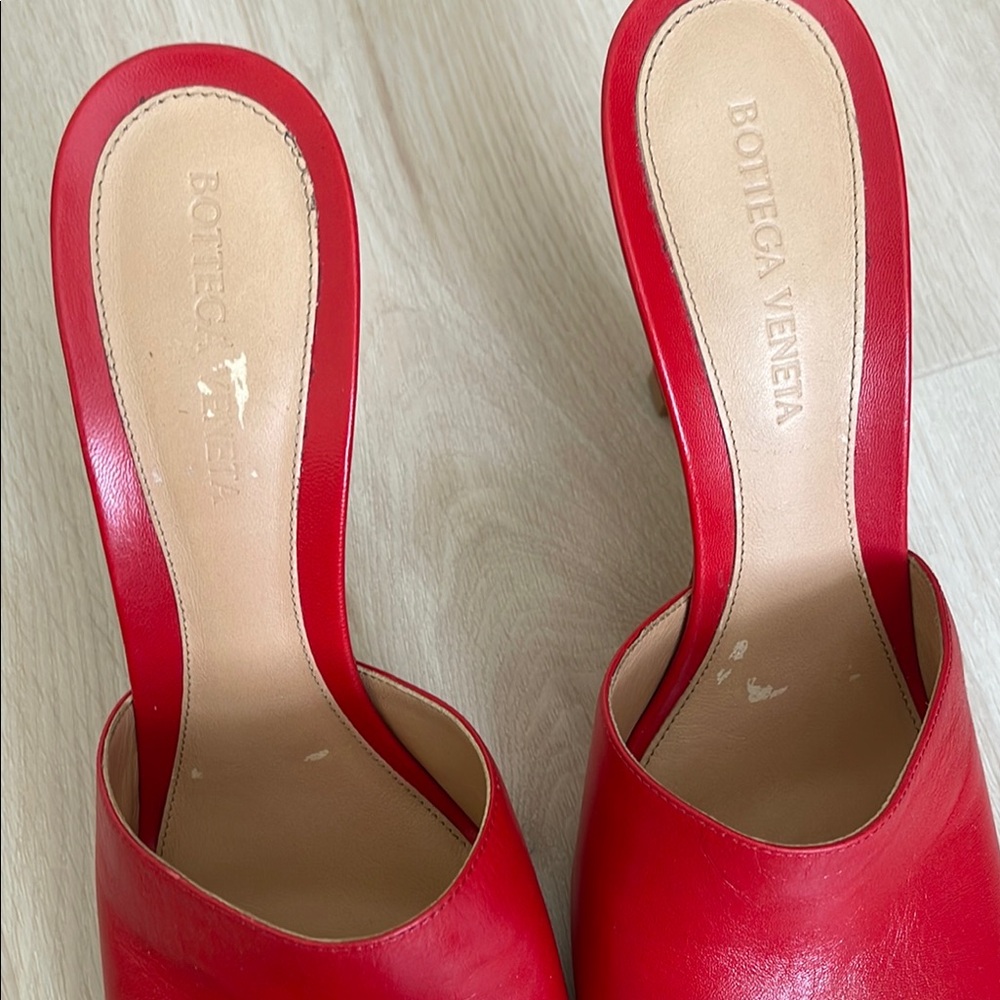 Bottega Veneta Red Leather Women's Mules size 39, new without box - Picture 8 of 9